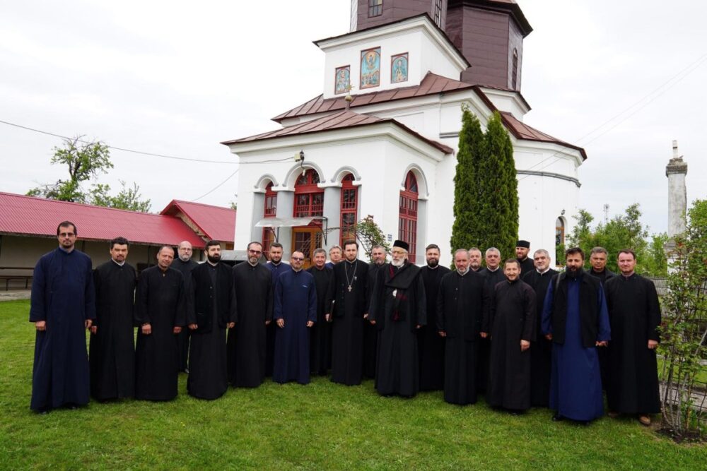 Pastoratia persoanelor varstnice discutata de clericii din arges