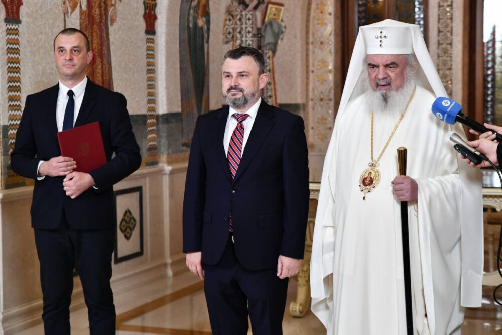 Pastrarea identitatii romanesti in afara frontierelor tarii noastre
