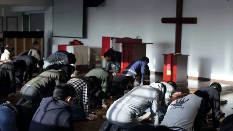 Pray 768x432