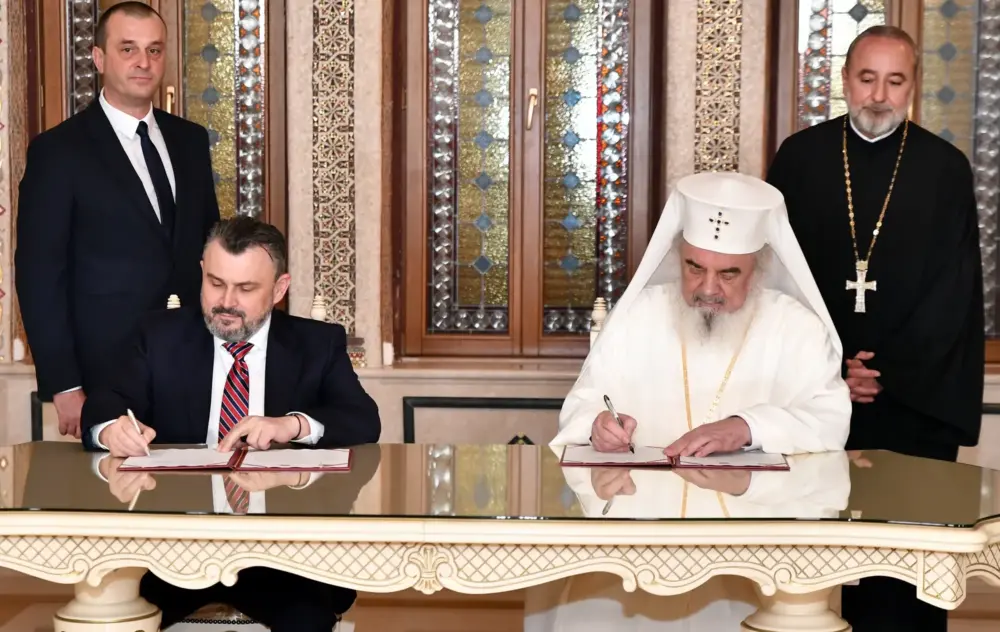 Protocol de cooperare Patriarhia Romana si Departamentul Romanii de Pretutindeni 4.jpg