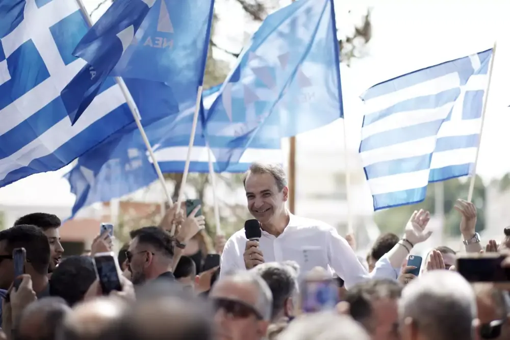 MITSOTAKIS ORAIOKASTRO 6 INTIME 10 06