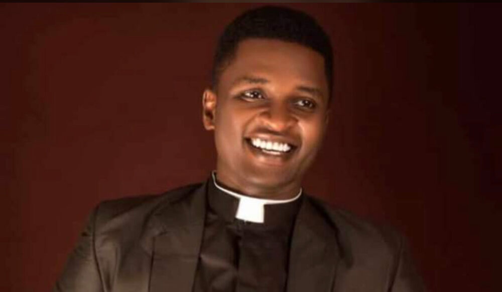 Sacerdote Nigeria Archidiócesis de Benin City