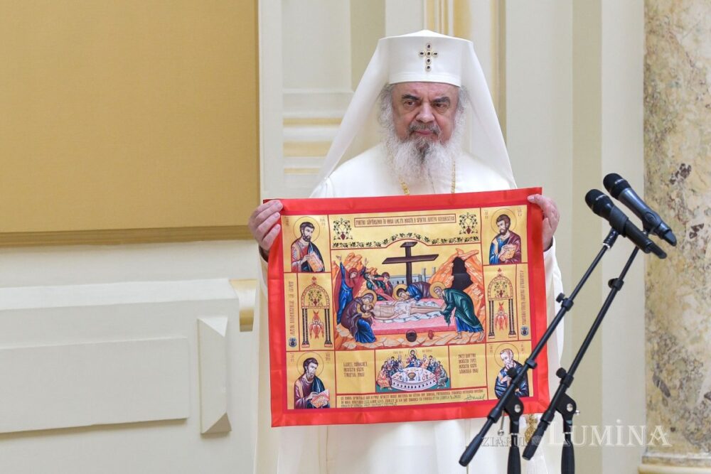 Patriarhul romaniei a oferit noi antimise bisericilor din eparhia bucurestilor
