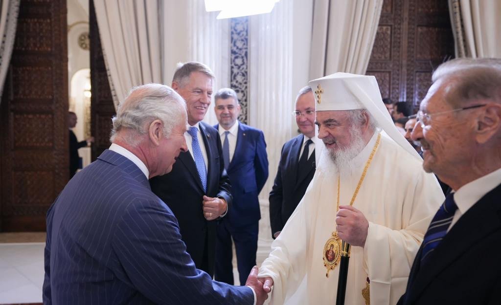 Patriarhul romaniei prezent la intalnirea cu regele charles al iii lea de la palatul cotroceni