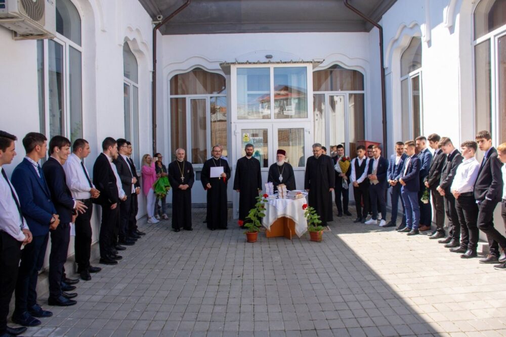 Premierea elevilor la seminarului teologic din tulcea