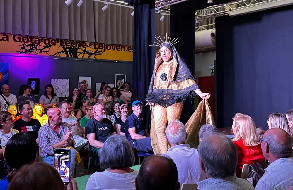 Virgen drag queen