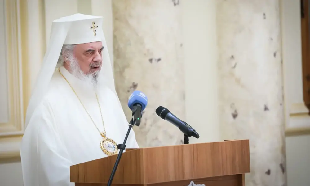Mesaj patriarhul daniel centrul de presa basilica.jpg