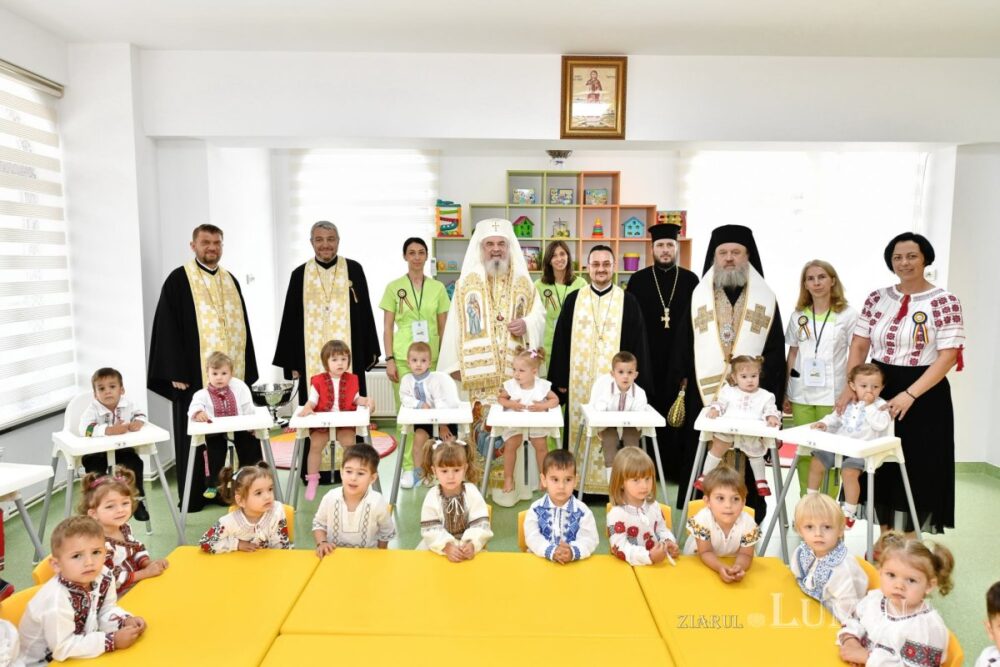 Patriarhul romaniei a binecuvantat prima cresa a arhiepiscopiei bucurestilor