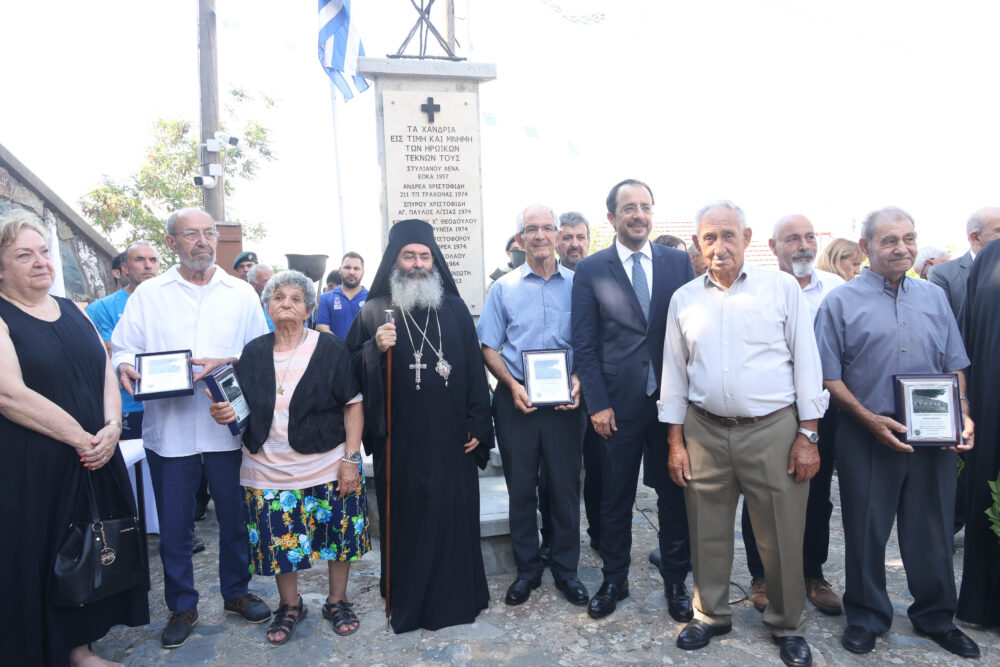 ΠτΔ – Αποκαλυπτήρια προτομών ηρώω