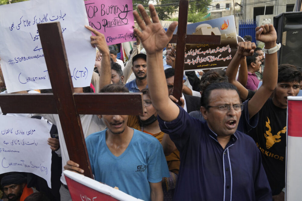 Pakistan Churches Attacked