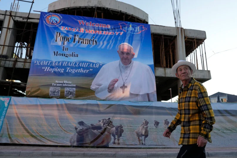 Pope mongolia 807x538