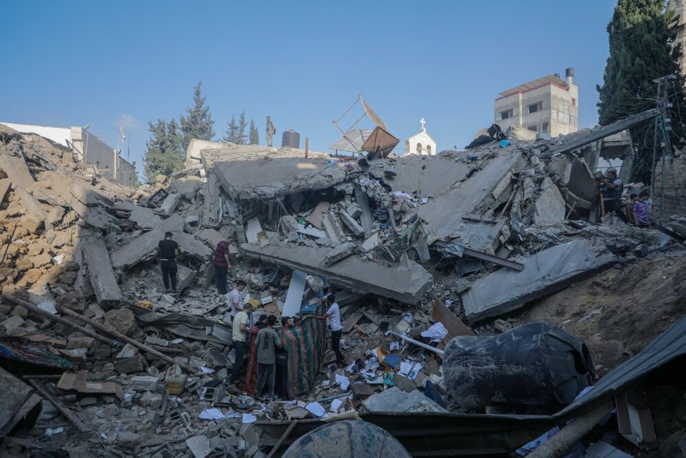 20israel hamas church zmpk superJumbo