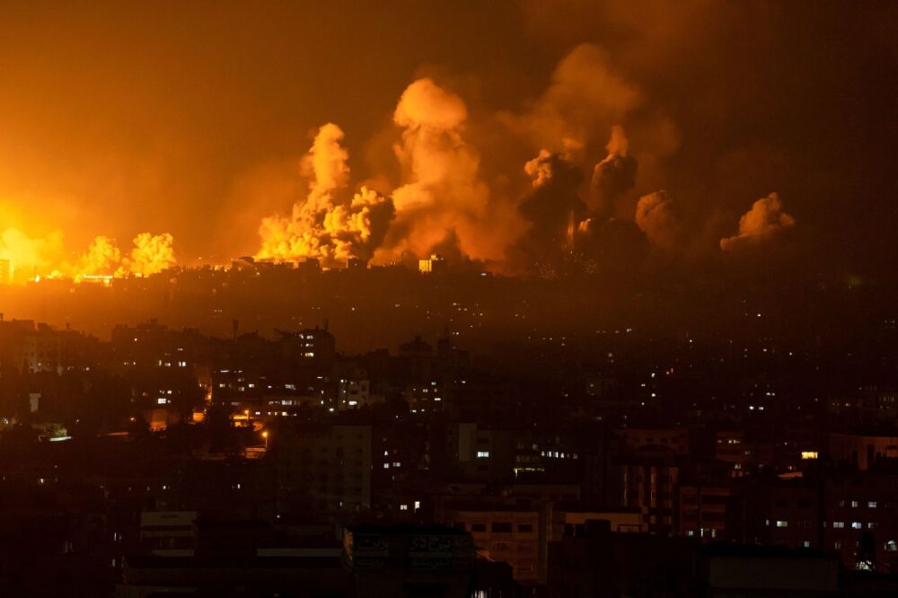 231008181720 01 Gaza City Smoke Skyline 1008