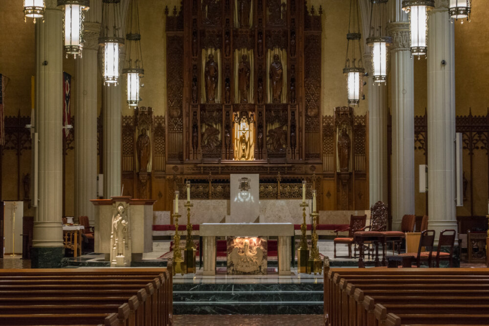 Main altar 02 Cathedral of St John the Evangelist