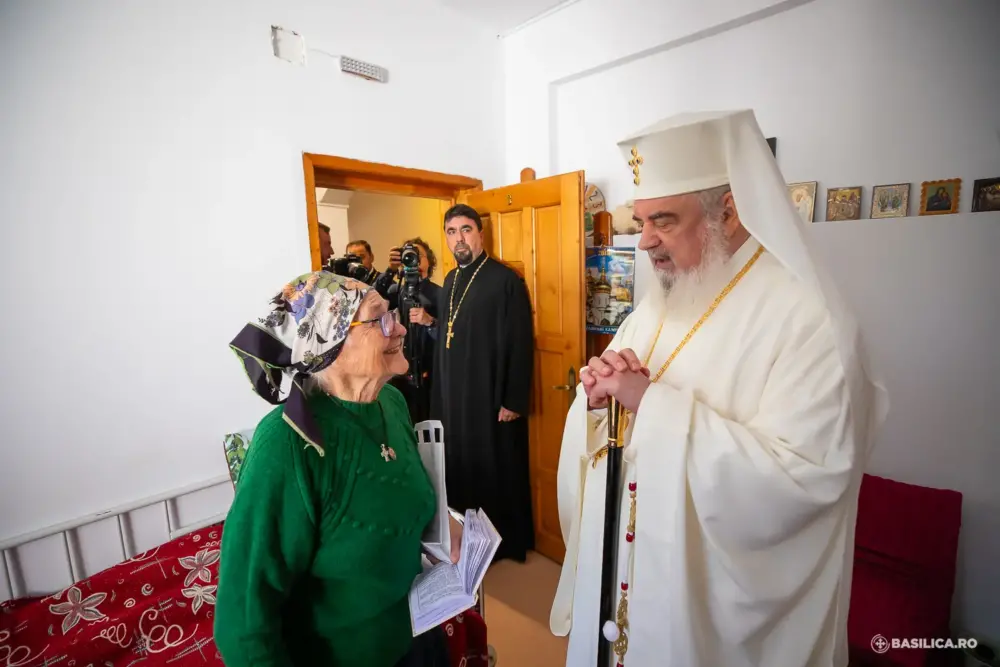 Patriarhul Daniel varstnici Manastirea Christiana 2.jpg