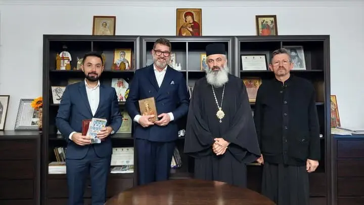 Ambasadorul romaniei in rep moldova a vizitat episcopia de balti.jpg