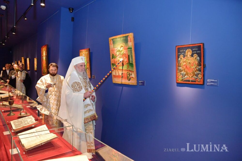 Expozitie de arta bisericeasca veche inaugurata la palatul patriarhiei