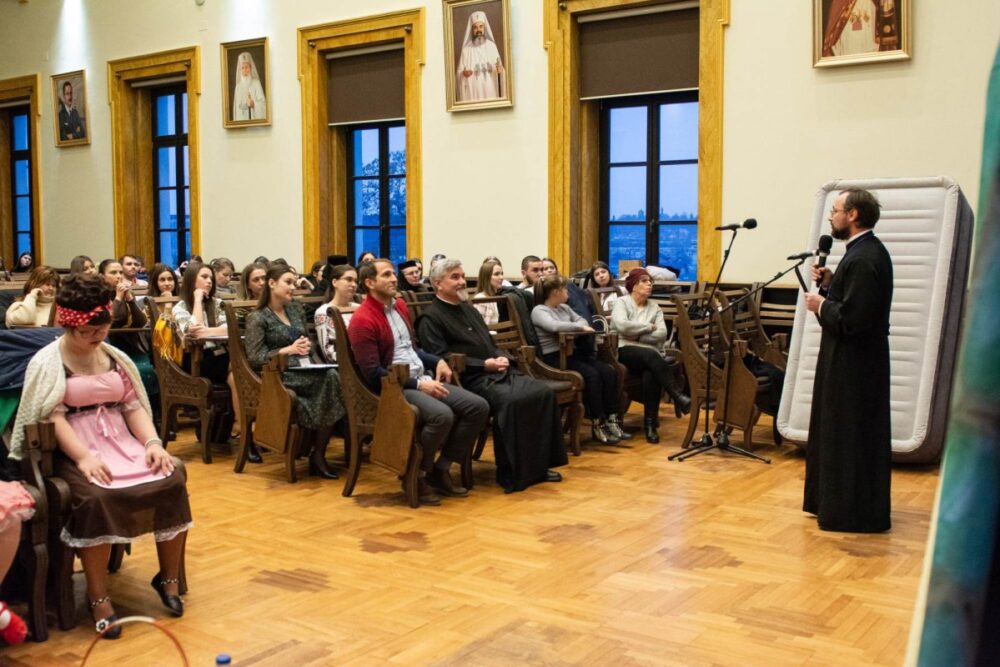 Eveniment dedicat zilei internationale a persoanei cu dizabilitati la iasi