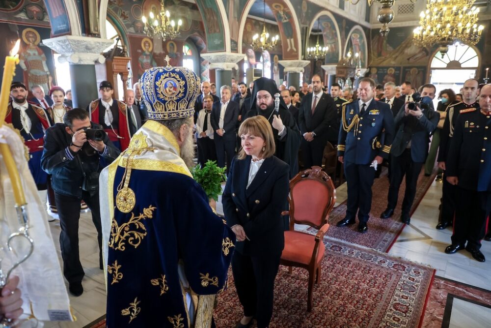 Η ΠΡΟΕΔΡΟΣ ΤΗΣ ΔΗΜΟΚΡΑΤΙΑΣ ΚΑΤΕΡΙΝΑ ΣΑΚΕΛΛΑΡΟΠΟΥΛΟΥ ΣΤΟ ΡΕΘΥΜΝΟ ΓΙΑ ΤΟΝ ΕΟΡΤΑΣΜΟ ΤΩΝ ΘΕΟΦΑΝΕΙΩΝ (ΣΤΕΦΑΝΟΣ ΡΑΠΑΝΗΣ / EUROKINISSI)