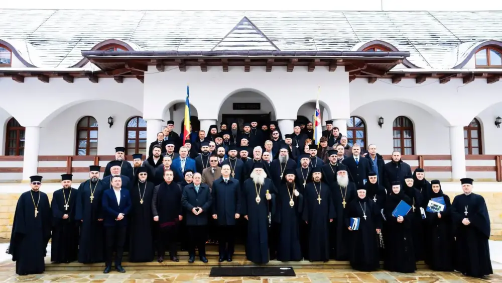 Adunarea eparhiala a arhiepsicopiei sucevei si radautilor 2024.jpg