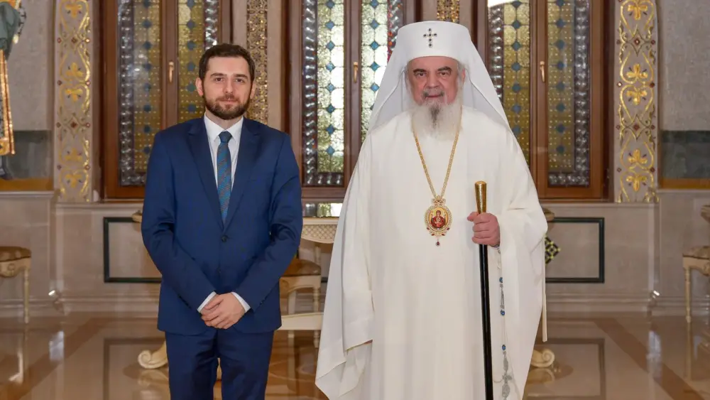 Ambasadorul Armeniei si Patriarhul Daniel.jpg