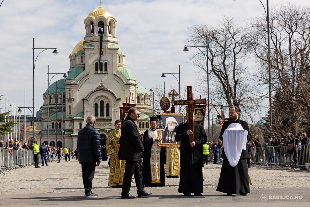 Inmormantare patriarhul neofit