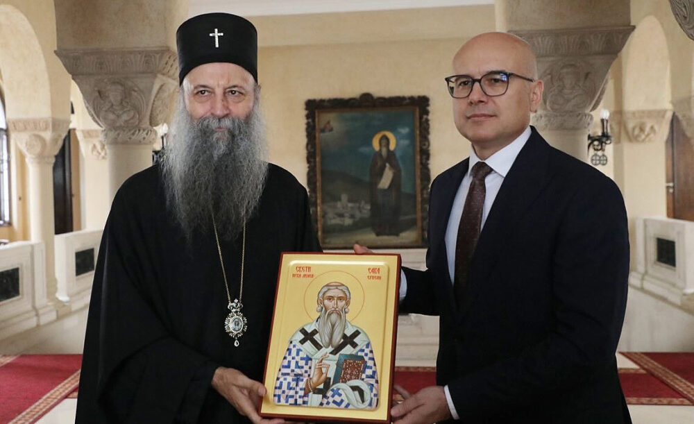 патријарх премијер вучевић насловна