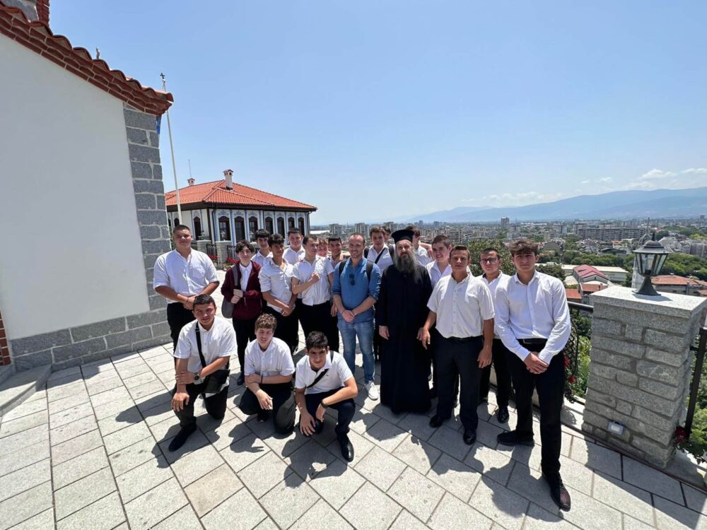 Uchenici Posetiha Nqkolko Mesta V Stariq Plovdiv9