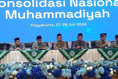 Muhammadiyah Top Leaders While Publicly Announcing Their Decision To Accept Mining Business Project