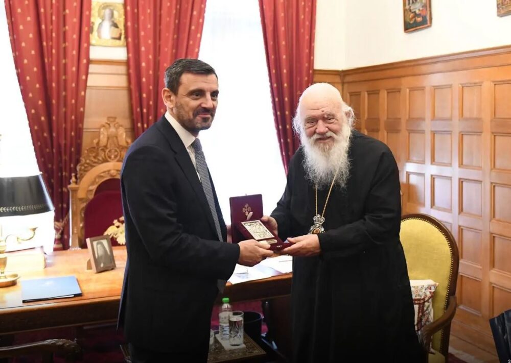 Nikolakopoulos