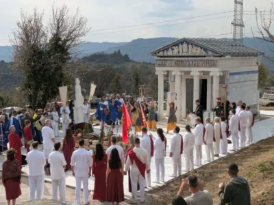 Ancient greek temple credit archegonos ellinismos facebook.jpg