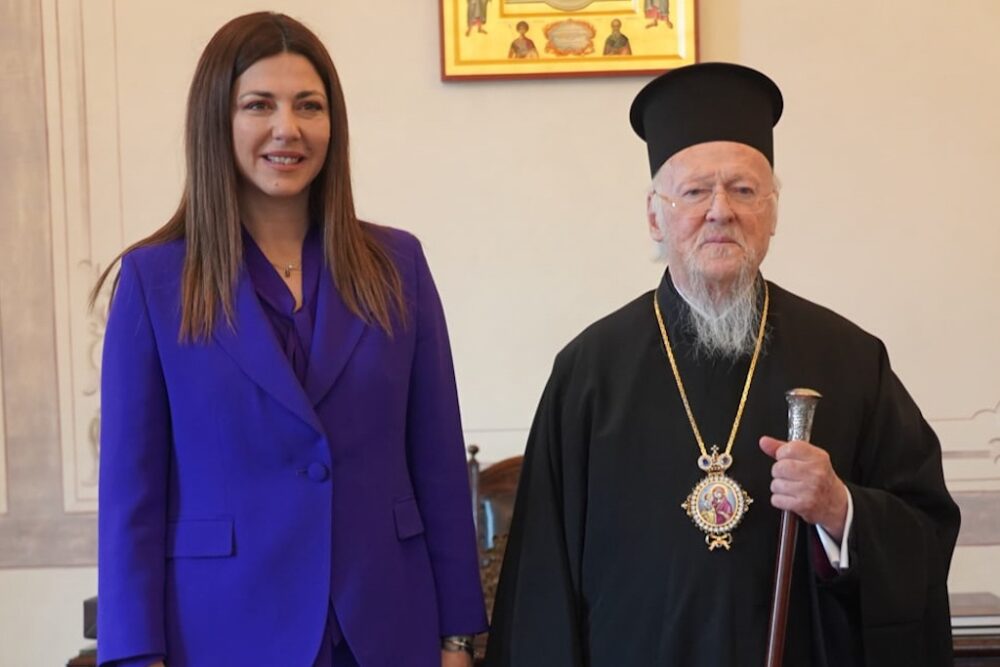 Η ΥΠΟΥΡΓΟΣ ΠΑΙΔΕΙΑΣ ΣΟΦΙΑ ΖΑΧΑΡΑΚΗ ΣΤΟ ΦΑΝΑΡΙ(eurokinissi ΝΙΚΟΣ ΠΑΠΑΧΡΗΣΤΟΥ)