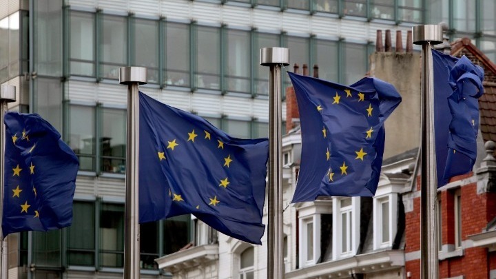 W26 201516w20210755euflag8154243