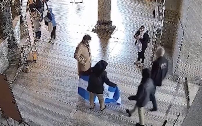 Toyrkia syllipsi ellines simaia agia sofia 696x433