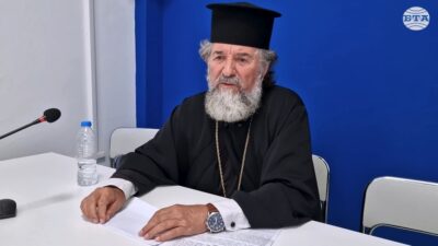 89763