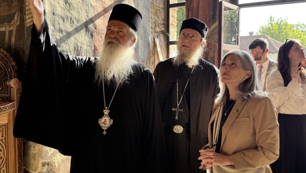 Metropolitan Teodosije Meets U.S. Senator Joni Ernst in Gracanica
