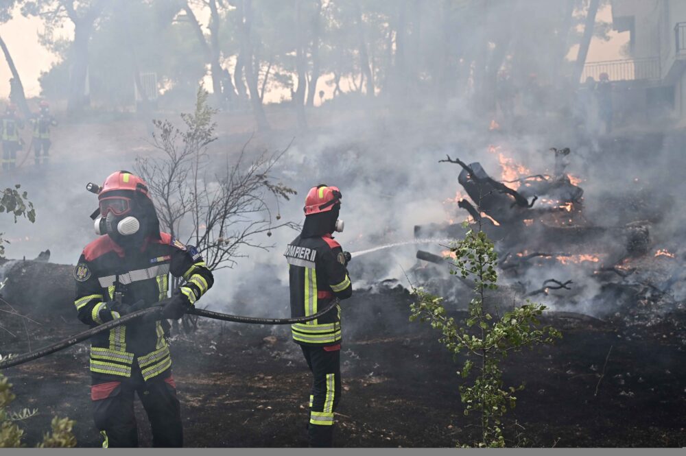 Fire greece